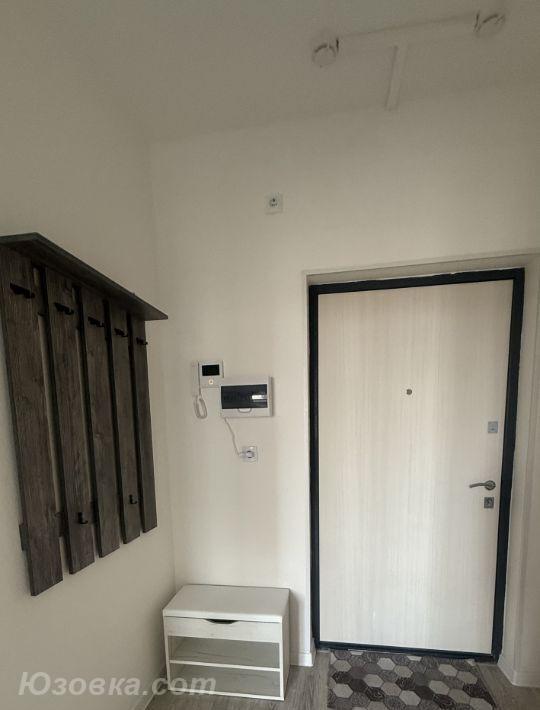 2-комн. квартира, 54м², с мебелью, 3/9 эт., ДОНЕЦК