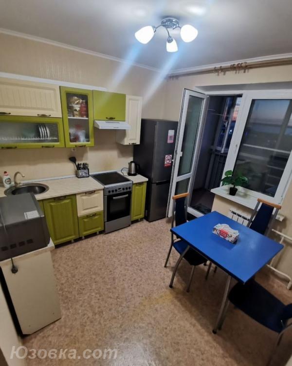 1-комн. квартира, 37м², с мебелью, 4/5 эт., ДОНЕЦК