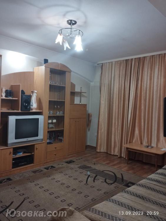 2-комн. квартира, 45м², с мебелью, 2/5 эт., ДОНЕЦК