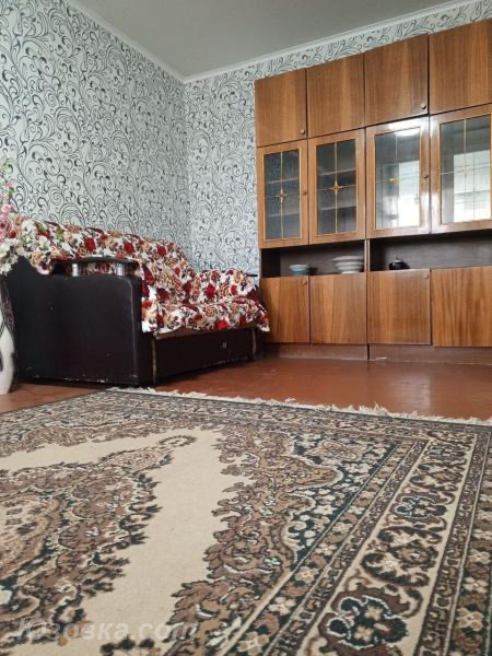2-комн. квартира, 53 м², вторичка, 1/3 эт., ДОНЕЦК