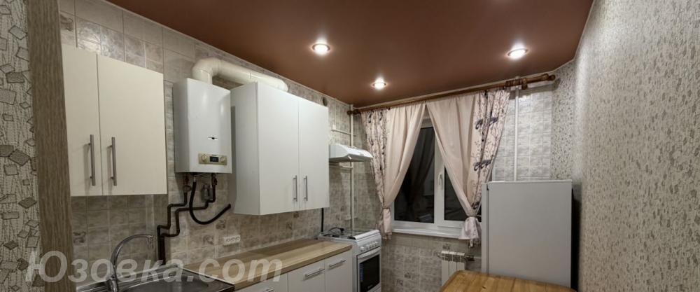 2-комн. квартира, 43м², с мебелью, 4/5 эт., ДОНЕЦК