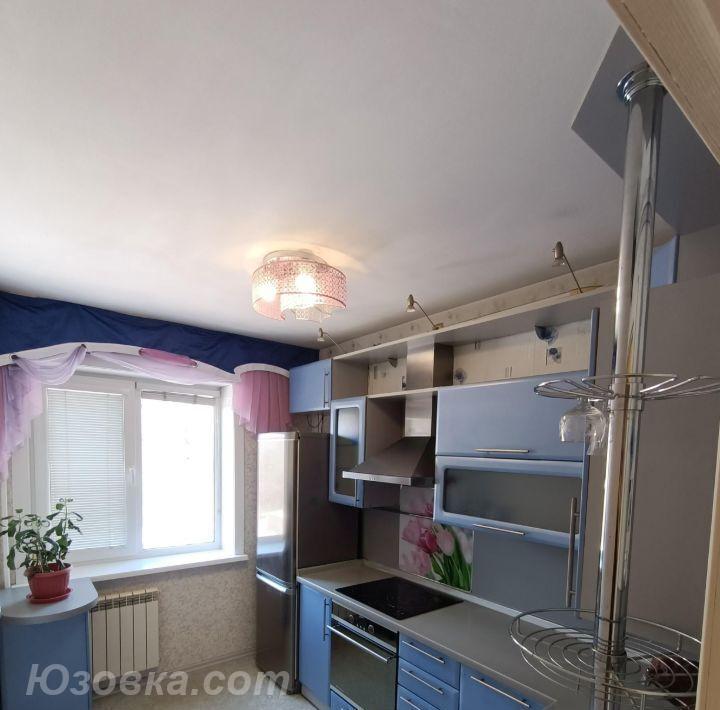 2-комн. квартира, 49м², с мебелью, 3/9 эт., ДОНЕЦК