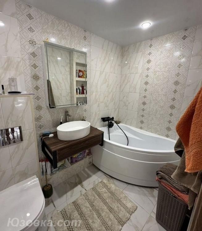 1-комн. квартира, 35м², с мебелью, 1/5 эт., ДОНЕЦК
