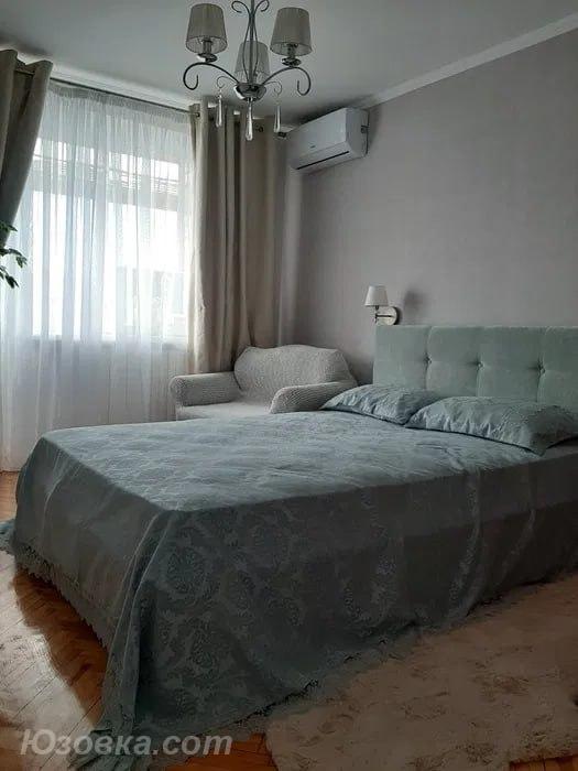 2-комн. квартира, 52м², с мебелью, 3/9 эт., ДОНЕЦК
