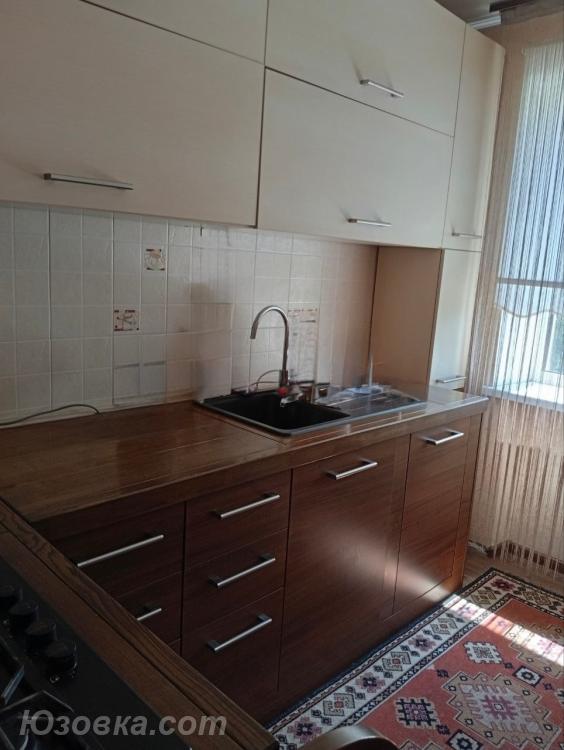 2-комн. квартира, 50 м², вторичка, 7/9 эт., ДОНЕЦК