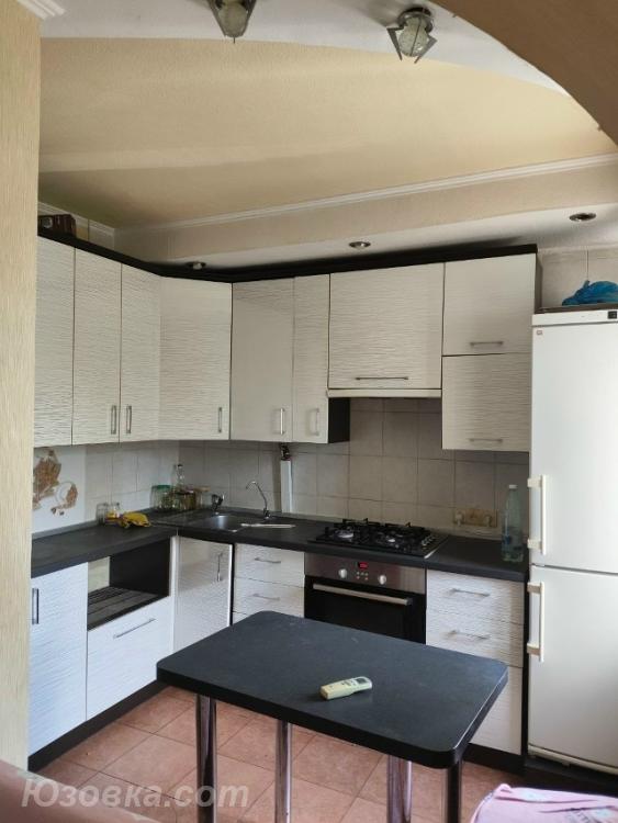 2-комн. квартира, 49 м², вторичка, 5/5 эт., ДОНЕЦК