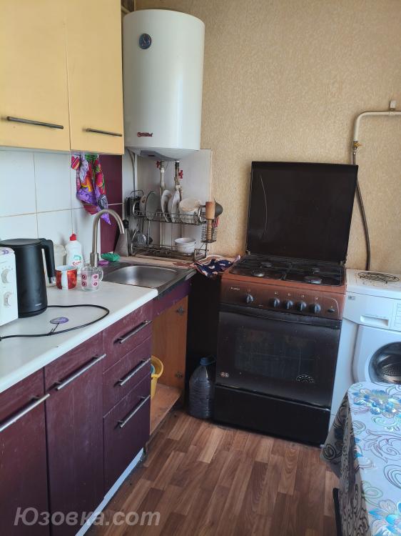 1-комн. квартира, 30м², с мебелью, 6/9 эт., Макеевка