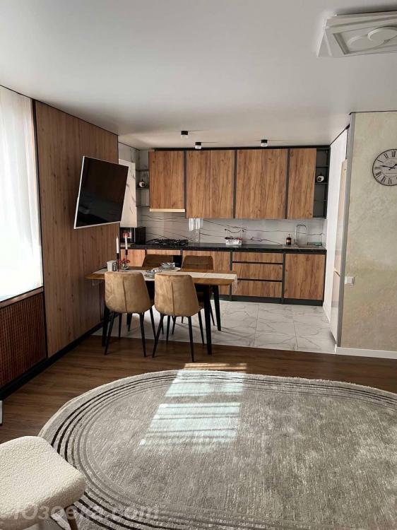 2-комн. квартира, 46м², с мебелью, 2/5 эт., ДОНЕЦК