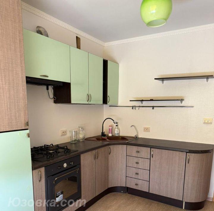 3-комн. квартира, 70м², с мебелью, 7/7 эт., ДОНЕЦК
