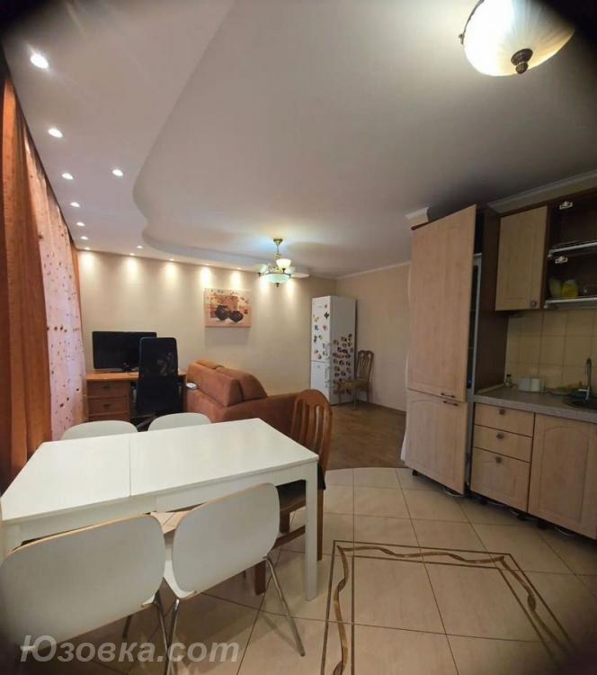 2-комн. квартира, 74м², с мебелью, 2/9 эт.