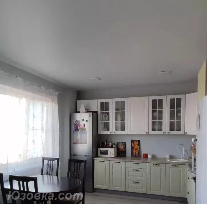 2-комн. квартира, 55м², с мебелью, 3/9 эт., ДОНЕЦК