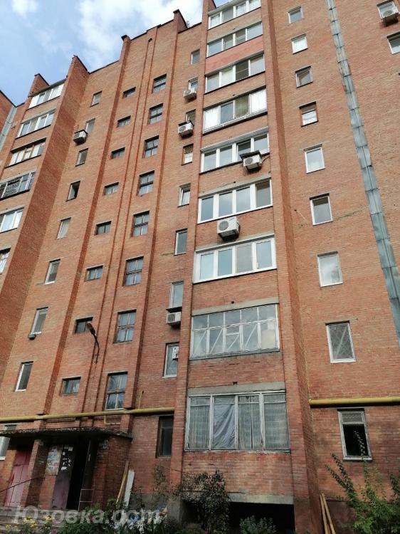 2-комн. квартира, 50 м², вторичка, 1/9 эт., ДОНЕЦК