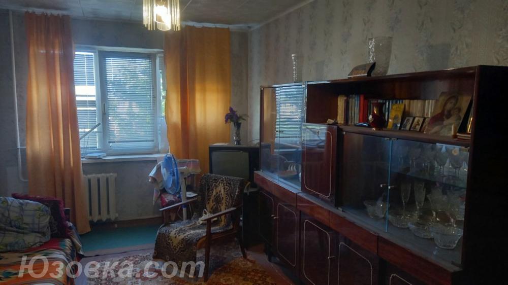 2-комн. квартира, 49 м², вторичка, 4/5 эт.