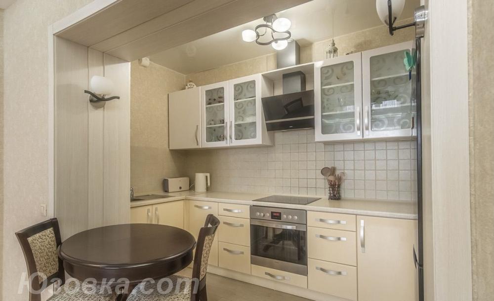 1-комн. квартира, 52м², с мебелью, 4/14 эт., ДОНЕЦК