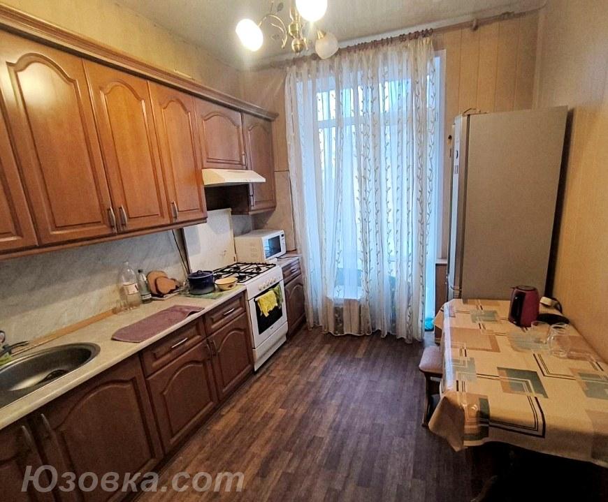 4-комн. квартира, 93 м², вторичка, 4/5 эт., ДОНЕЦК