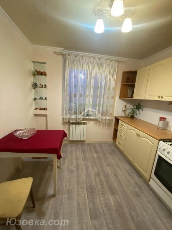 2-комн. квартира, 54м², с мебелью, 6/9 эт., ДОНЕЦК