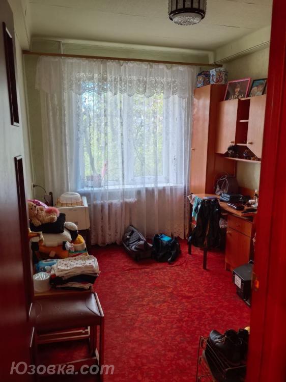 4-комн. квартира, 68 м², вторичка, 3/5 эт., ДОНЕЦК