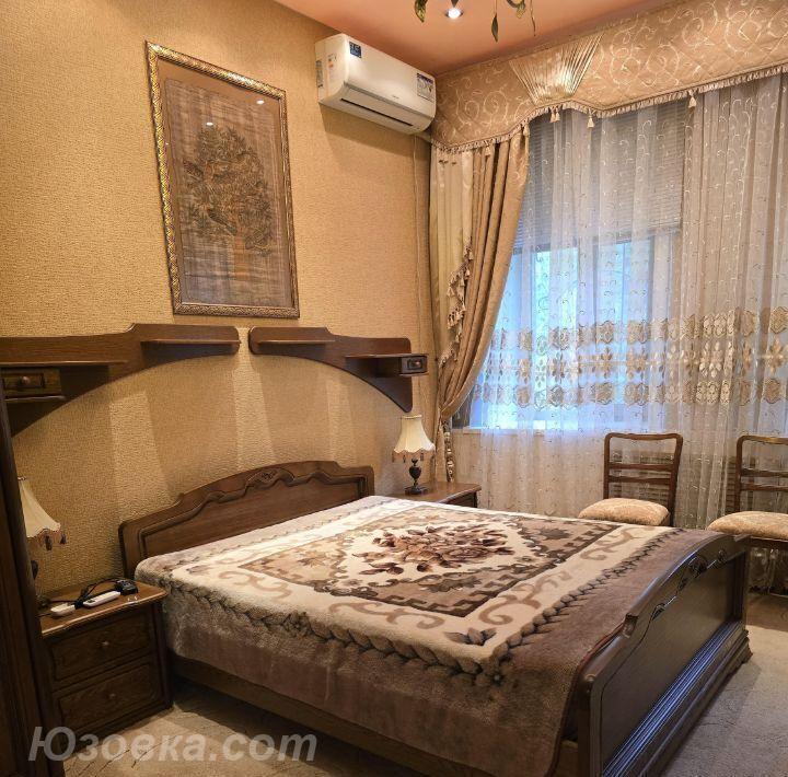 2-комн. квартира, 60м², с мебелью, 1/4 эт.