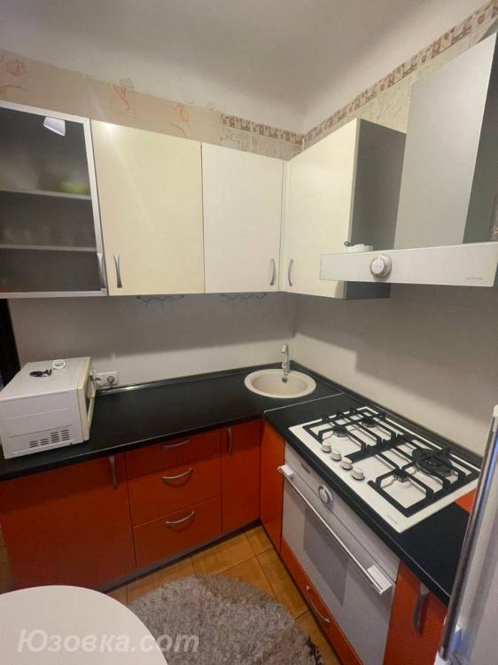 2-комн. квартира, 44м², с мебелью, 4/9 эт., ДОНЕЦК