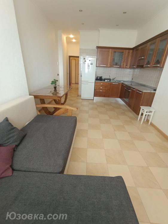 3-комн. квартира, 137 м², вторичка, 9/10 эт.