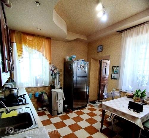 4-комн. квартира, 114 м², вторичка, 1/1 эт.