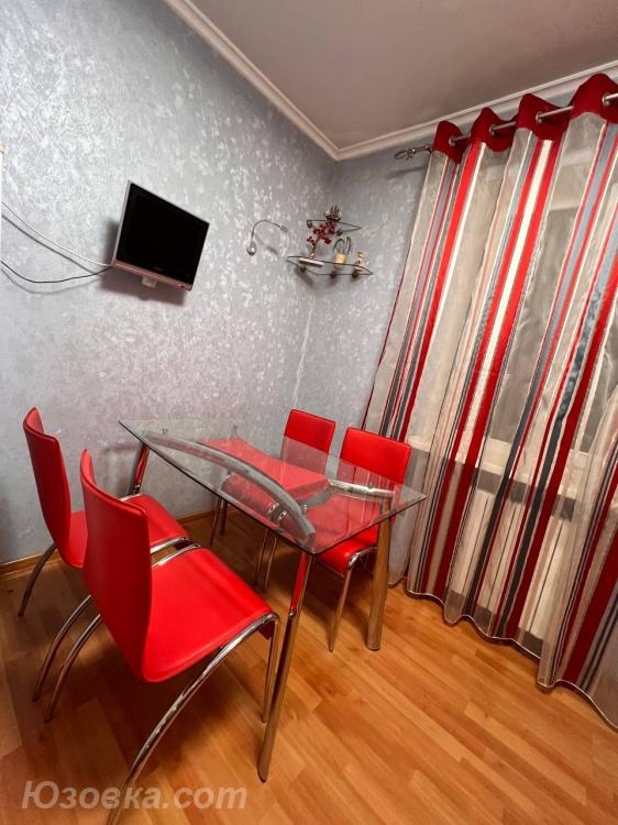 2-комн. квартира, 50 м², вторичка, 10/11 эт., ДОНЕЦК