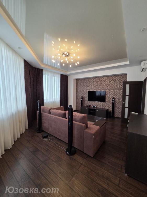 2-комн. квартира, 71м², с мебелью, 20/24 эт., ДОНЕЦК