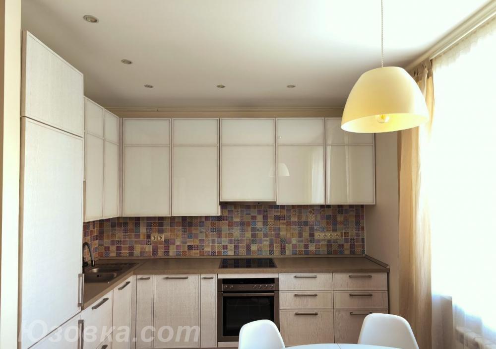 2-комн. квартира, 62м², с мебелью, 2/4 эт., ДОНЕЦК