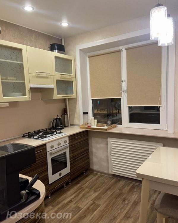 2-комн. квартира, 49м², с мебелью, 4/9 эт., ДОНЕЦК