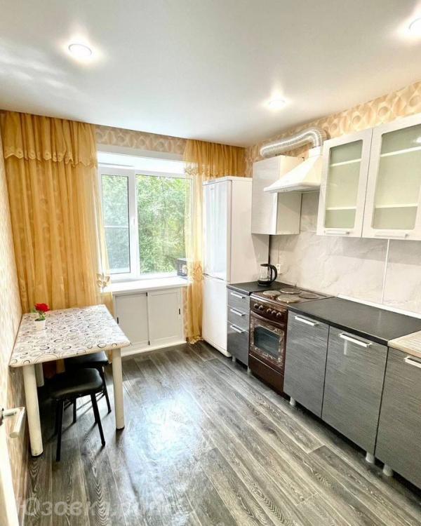 2-комн. квартира, 52м², с мебелью, 3/9 эт., ДОНЕЦК