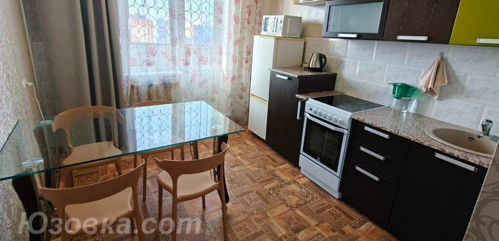 2-комн. квартира, 50м², с мебелью, 2/5 эт., ДОНЕЦК