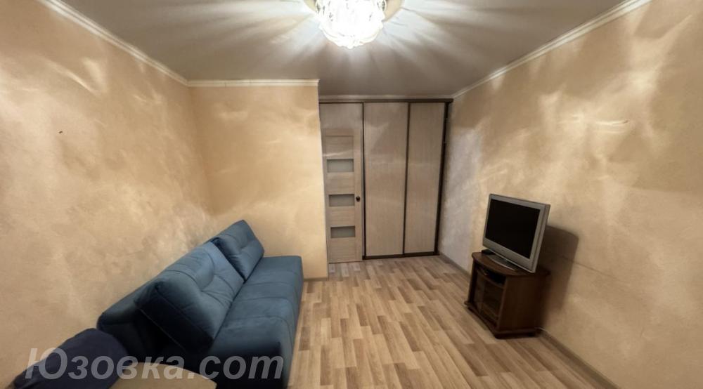 2-комн. квартира, 53м², с мебелью, 2/5 эт., ДОНЕЦК