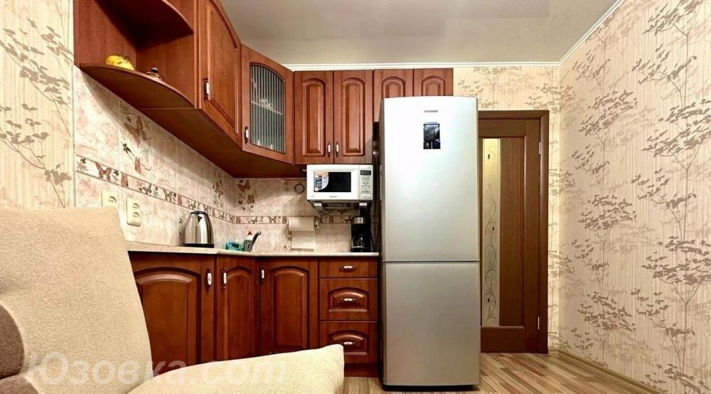 2-комн. квартира, 50м², с мебелью, 3/9 эт., ДОНЕЦК
