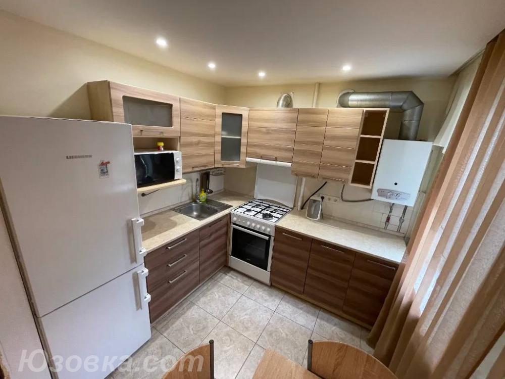 2-комн. квартира, 45м², с мебелью, 2/9 эт., ДОНЕЦК