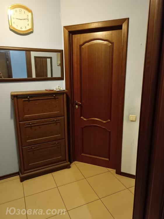 2-комн. квартира, 76м², с мебелью, 2/5 эт., ДОНЕЦК