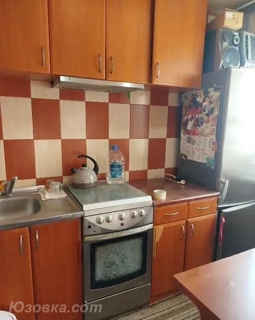 2-комн. квартира, 48 м², вторичка, 1/5 эт., Макеевка
