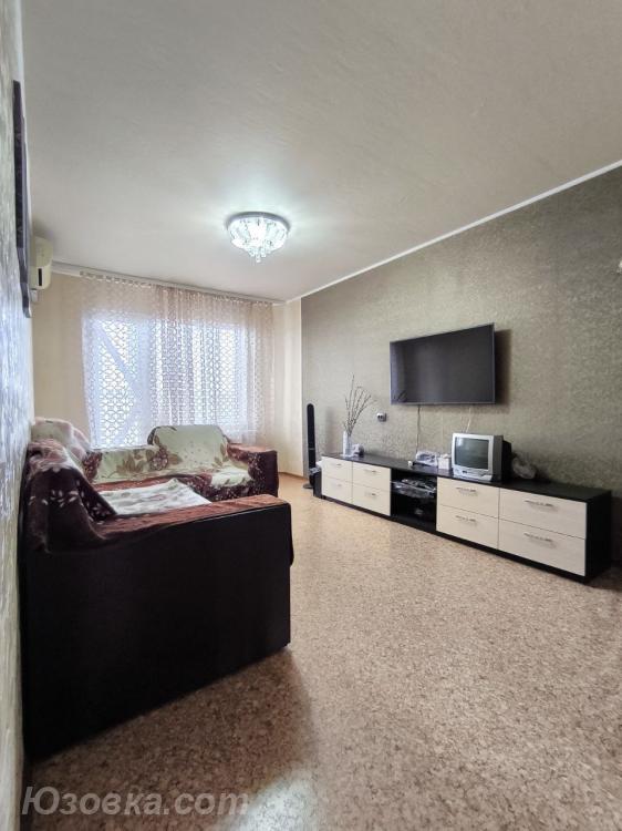 3-комн. квартира, 70м², с мебелью, 9/9 эт., ДОНЕЦК
