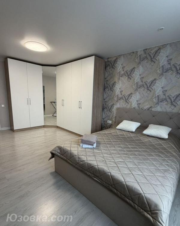 1-комн. квартира, 42м², с мебелью, 4/5 эт., ДОНЕЦК