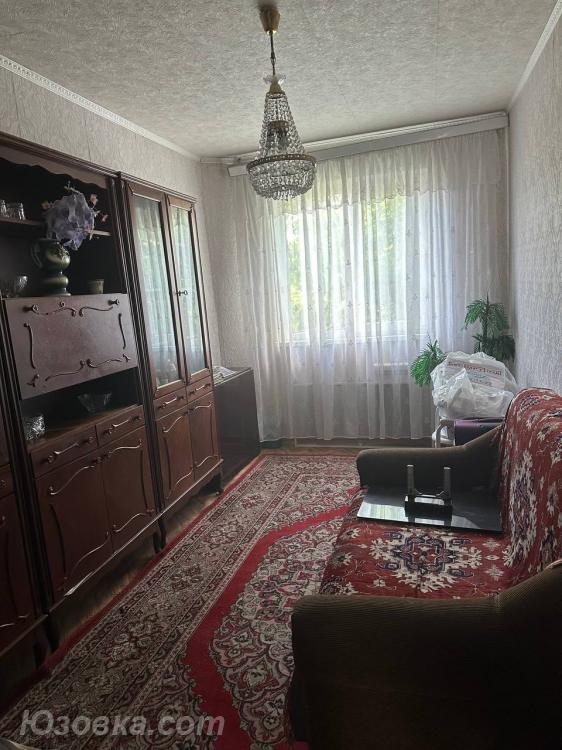2-комн. квартира, 54 м², вторичка, 2/5 эт., Макеевка