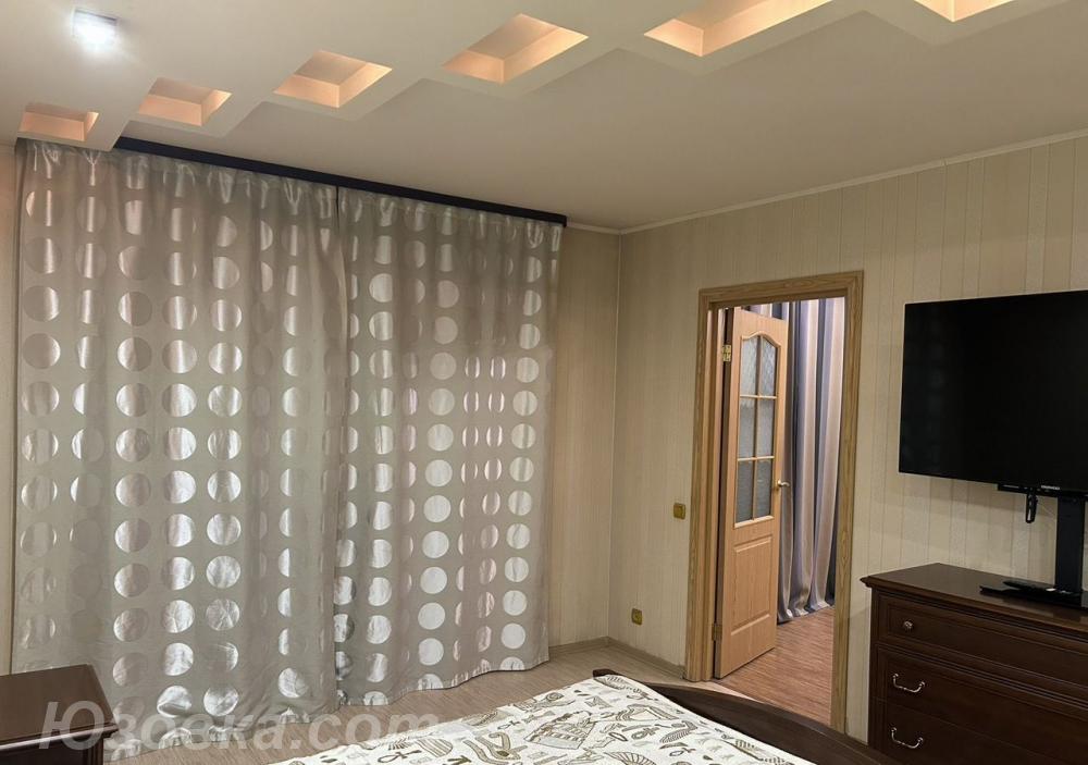 2-комн. квартира, 52м², с мебелью, 2/6 эт., ДОНЕЦК