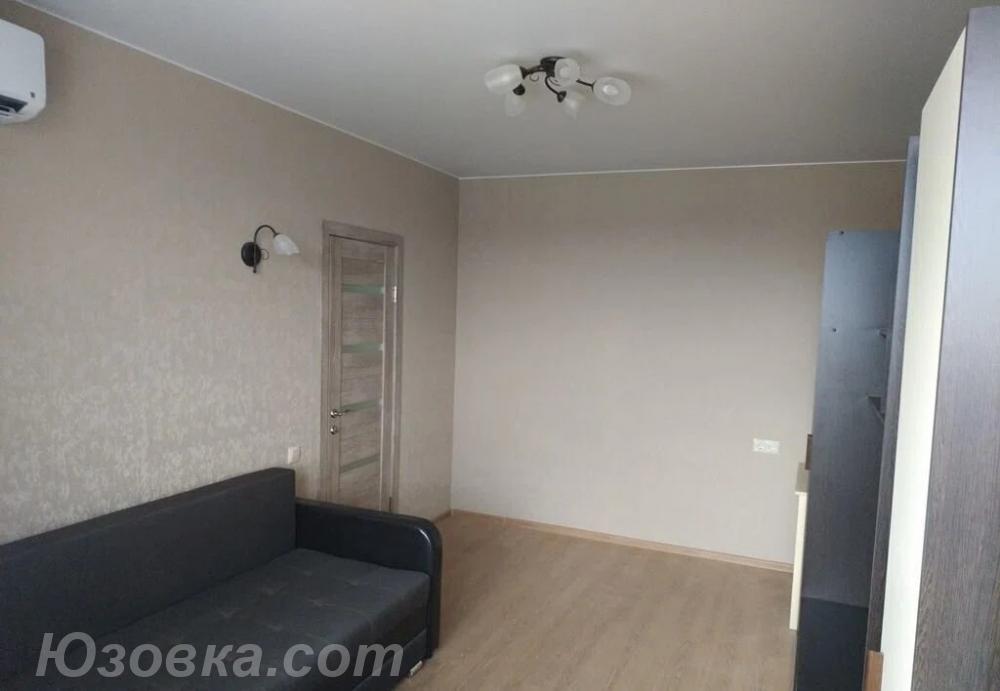 2-комн. квартира, 43м², с мебелью, 3/3 эт., ДОНЕЦК