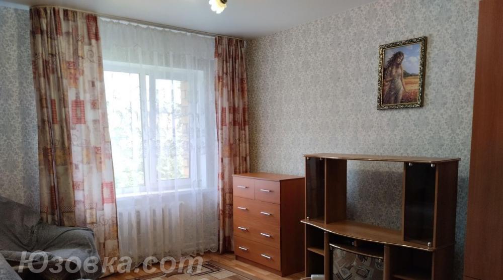 2-комн. квартира, 46м², с мебелью, 2/9 эт., ДОНЕЦК