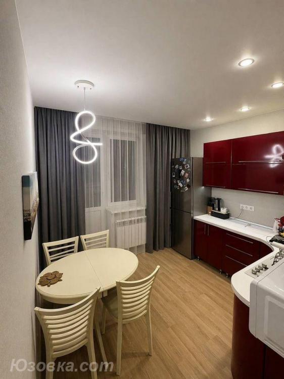 2-комн. квартира, 48м², с мебелью, 2/5 эт., ДОНЕЦК
