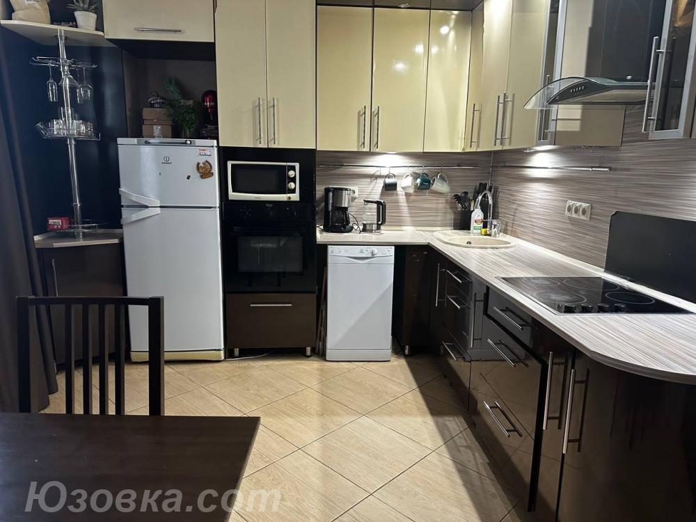 2-комн. квартира, 60м², с мебелью, 5/5 эт., ДОНЕЦК