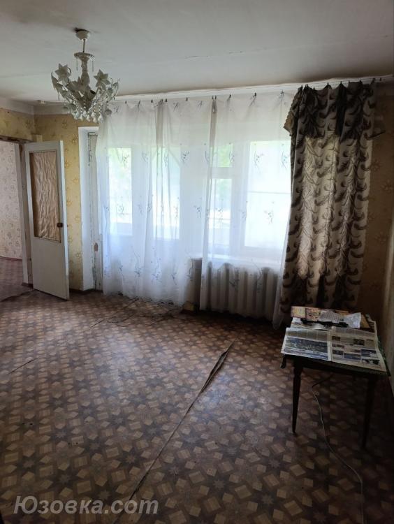 2-комн. квартира, 54 м², вторичка, 1/5 эт., ДОНЕЦК