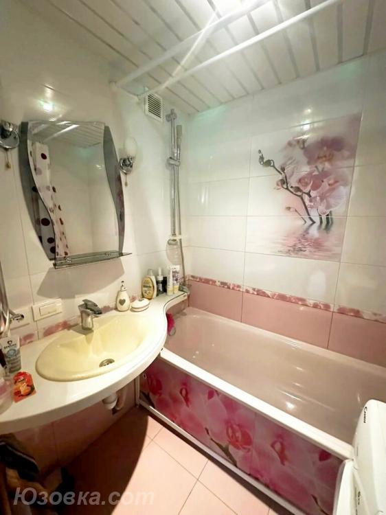 3-комн. квартира, 70м², с мебелью, 5/6 эт., ДОНЕЦК