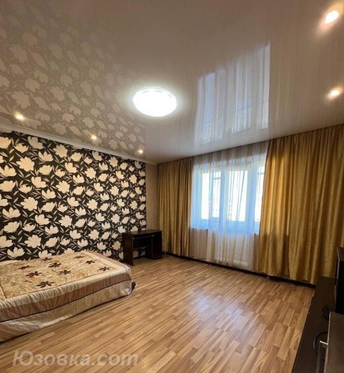2-комн. квартира, 48м², с мебелью, 2/5 эт., ДОНЕЦК