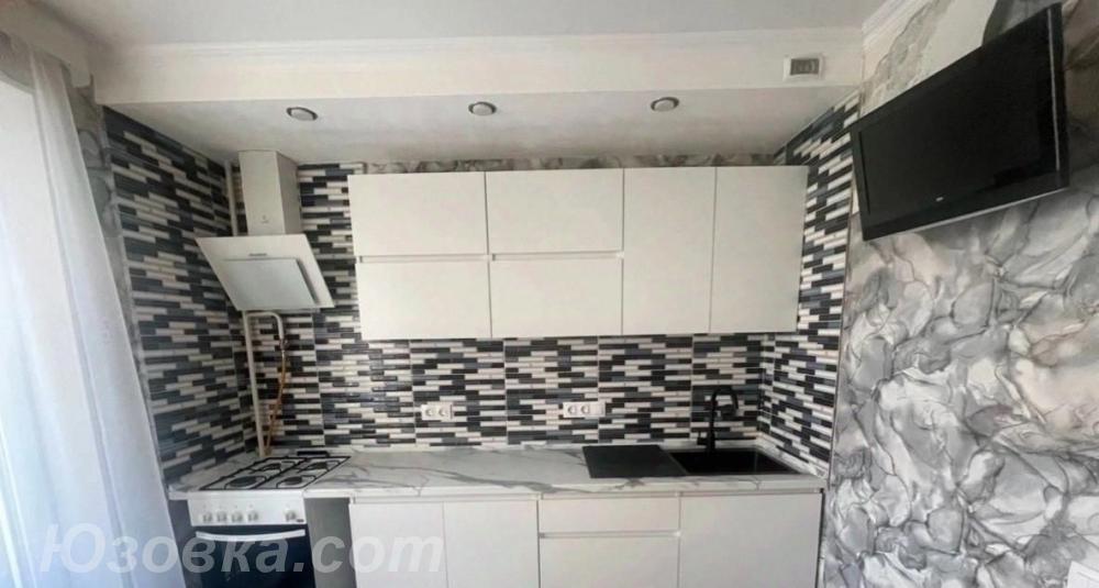 2-комн. квартира, 56м², с мебелью, 4/9 эт., ДОНЕЦК