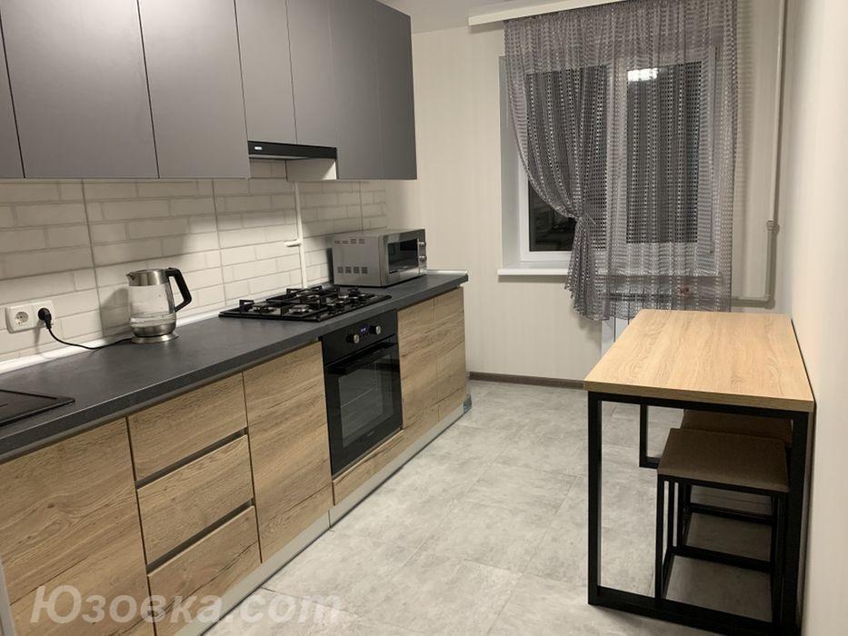 2-комн. квартира, 42м², с мебелью, 2/9 эт., ДОНЕЦК