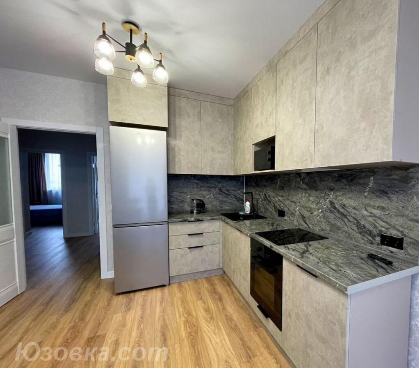 3-комн. квартира, 85м², с мебелью, 3/9 эт., ДОНЕЦК